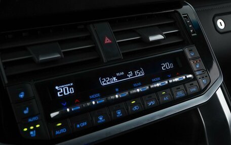 Toyota Land Cruiser, 2023 год, 9 399 077 рублей, 20 фотография