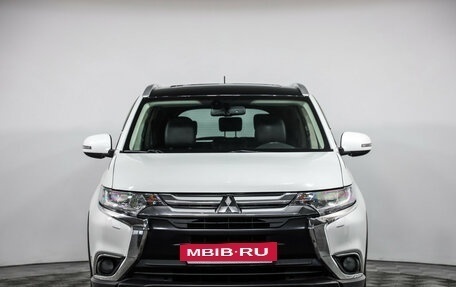 Mitsubishi Outlander III рестайлинг 3, 2016 год, 2 099 000 рублей, 2 фотография