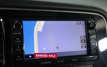Mitsubishi Outlander III рестайлинг 3, 2016 год, 2 099 000 рублей, 16 фотография