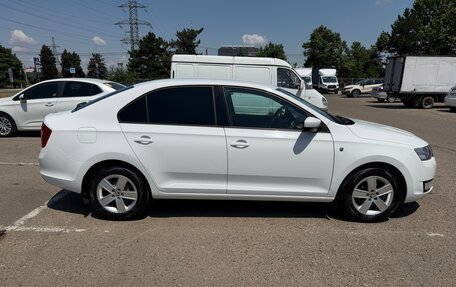 Skoda Rapid I, 2015 год, 1 100 000 рублей, 4 фотография