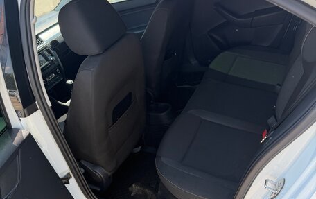 Skoda Rapid I, 2015 год, 1 100 000 рублей, 7 фотография