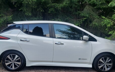 Nissan Leaf II, 2018 год, 1 550 000 рублей, 1 фотография