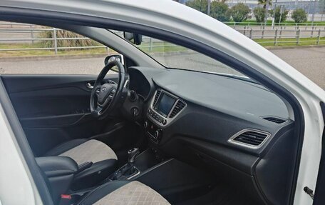 Hyundai Solaris II рестайлинг, 2019 год, 1 500 000 рублей, 14 фотография