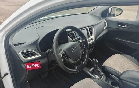 Hyundai Solaris II рестайлинг, 2019 год, 1 500 000 рублей, 11 фотография