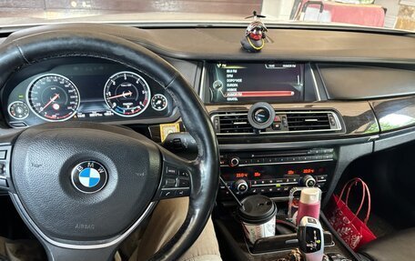 BMW 7 серия, 2013 год, 2 200 000 рублей, 12 фотография
