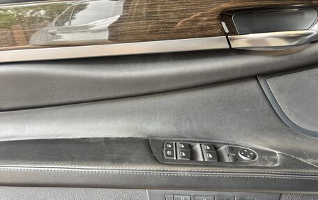 BMW 7 серия, 2013 год, 2 200 000 рублей, 18 фотография