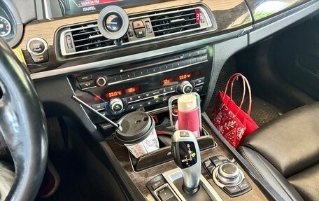 BMW 7 серия, 2013 год, 2 200 000 рублей, 11 фотография
