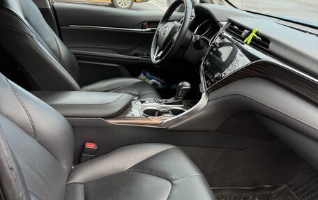 Toyota Camry, 2019 год, 2 299 000 рублей, 9 фотография