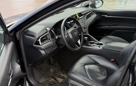 Toyota Camry, 2019 год, 2 299 000 рублей, 16 фотография