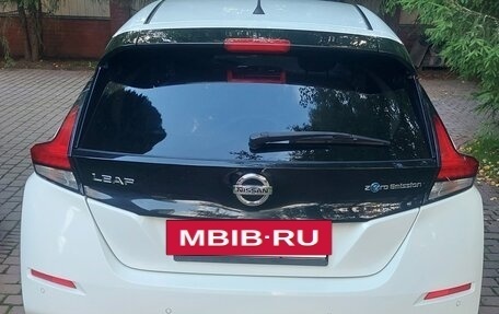 Nissan Leaf II, 2018 год, 1 550 000 рублей, 3 фотография