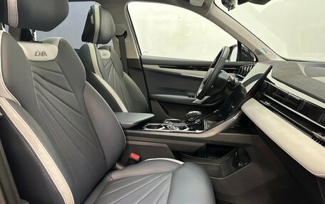Geely Atlas, 2025 год, 3 500 000 рублей, 13 фотография