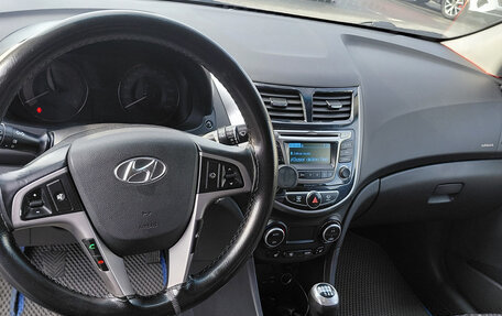 Hyundai Solaris II рестайлинг, 2016 год, 500 000 рублей, 4 фотография