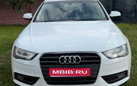 Audi A4, 2012 год, 1 150 000 рублей, 4 фотография