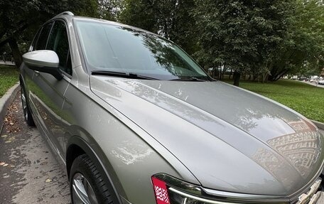 Volkswagen Tiguan II, 2020 год, 2 800 000 рублей, 6 фотография