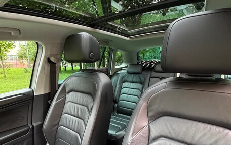 Volkswagen Tiguan II, 2020 год, 2 800 000 рублей, 21 фотография