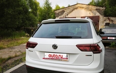 Volkswagen Tiguan II, 2019 год, 2 600 000 рублей, 2 фотография
