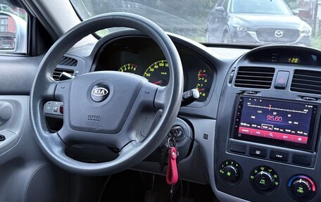 KIA Cerato I, 2006 год, 329 000 рублей, 26 фотография