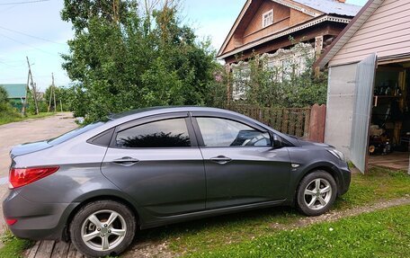 Hyundai Solaris II рестайлинг, 2013 год, 600 000 рублей, 4 фотография