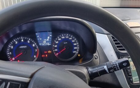 Hyundai Solaris II рестайлинг, 2013 год, 600 000 рублей, 9 фотография