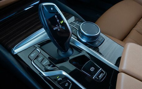 BMW 5 серия, 2020 год, 4 950 000 рублей, 21 фотография