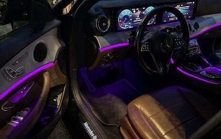 Mercedes-Benz E-Класс, 2020 год, 3 950 000 рублей, 18 фотография