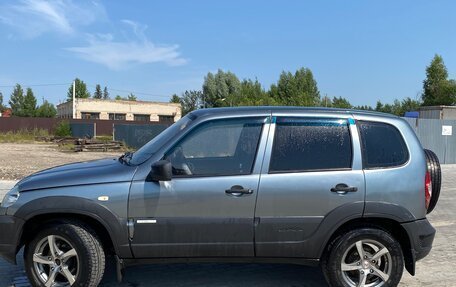Chevrolet Niva I рестайлинг, 2011 год, 370 000 рублей, 3 фотография