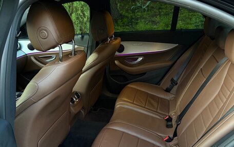 Mercedes-Benz E-Класс, 2020 год, 3 950 000 рублей, 26 фотография