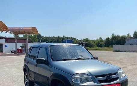 Chevrolet Niva I рестайлинг, 2011 год, 370 000 рублей, 4 фотография