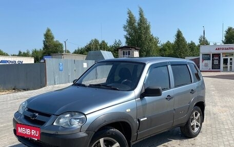 Chevrolet Niva I рестайлинг, 2011 год, 370 000 рублей, 2 фотография