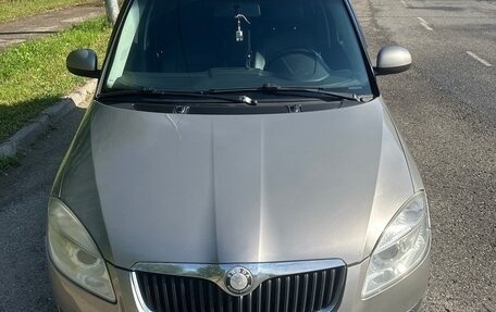 Skoda Fabia II, 2009 год, 450 000 рублей, 2 фотография