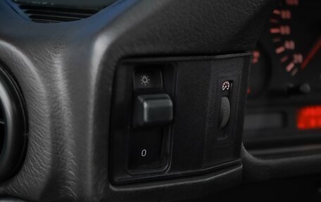 BMW M5, 1991 год, 5 899 077 рублей, 17 фотография