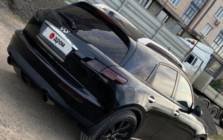 Infiniti FX I, 2004 год, 800 000 рублей, 3 фотография