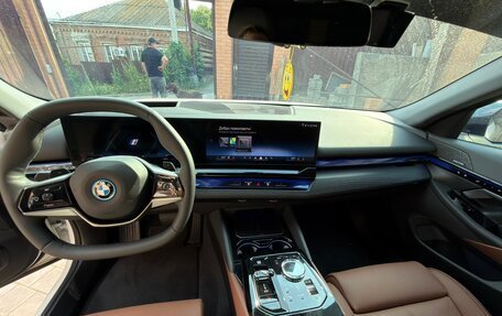 BMW 5 серия, 2025 год, 7 600 000 рублей, 11 фотография