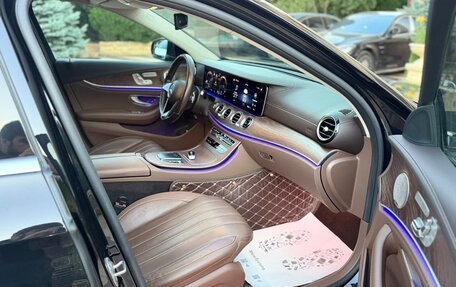 Mercedes-Benz E-Класс, 2022 год, 4 850 000 рублей, 5 фотография