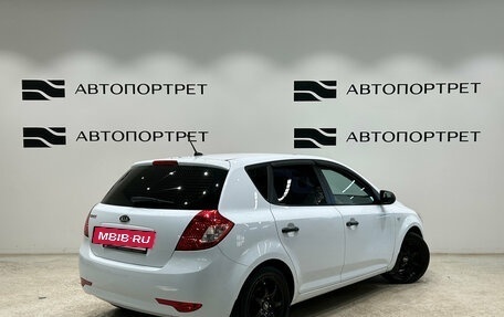 KIA cee'd I рестайлинг, 2011 год, 599 000 рублей, 7 фотография