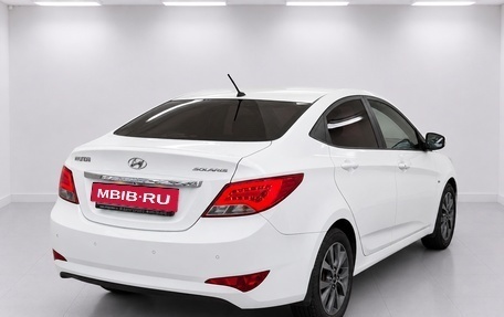 Hyundai Solaris II рестайлинг, 2015 год, 940 000 рублей, 4 фотография
