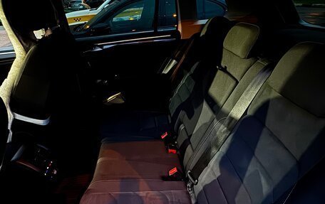Volkswagen Tiguan II, 2018 год, 3 090 000 рублей, 11 фотография