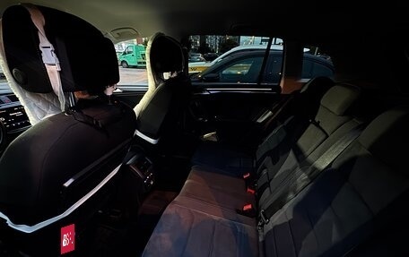 Volkswagen Tiguan II, 2018 год, 3 090 000 рублей, 12 фотография