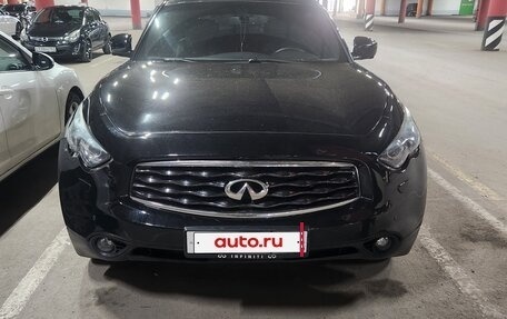 Infiniti FX II, 2011 год, 1 700 000 рублей, 4 фотография