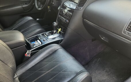 Infiniti FX II, 2011 год, 1 700 000 рублей, 10 фотография