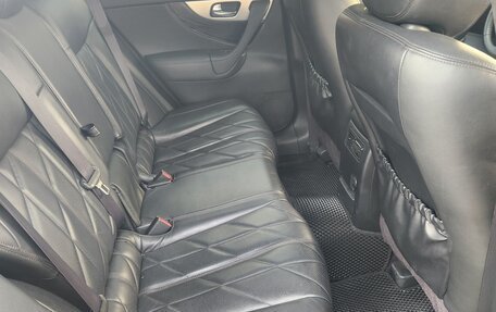 Infiniti FX II, 2011 год, 1 700 000 рублей, 11 фотография