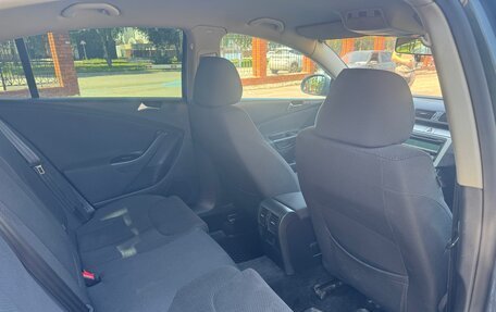 Volkswagen Passat B6, 2010 год, 880 000 рублей, 2 фотография