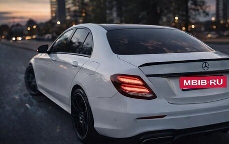 Mercedes-Benz E-Класс, 2017 год, 3 199 999 рублей, 3 фотография
