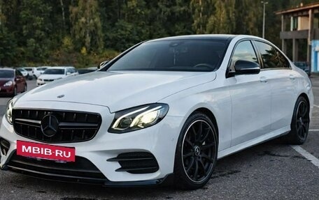 Mercedes-Benz E-Класс, 2017 год, 3 199 999 рублей, 4 фотография