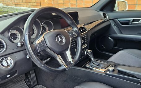 Mercedes-Benz C-Класс, 2013 год, 880 000 рублей, 3 фотография
