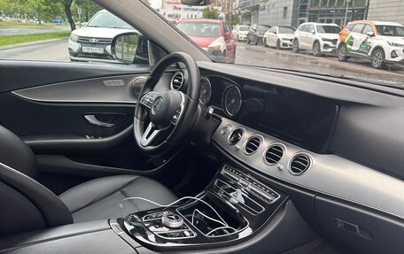 Mercedes-Benz E-Класс, 2019 год, 1 999 999 рублей, 6 фотография