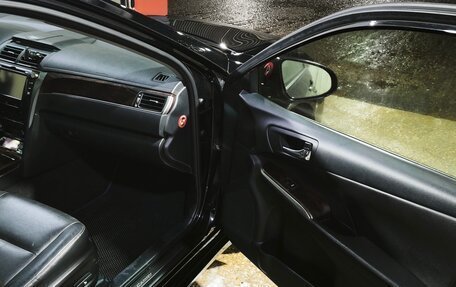 Toyota Camry, 2017 год, 2 250 000 рублей, 7 фотография