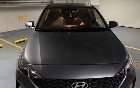Hyundai Solaris II рестайлинг, 2022 год, 1 800 000 рублей, 13 фотография