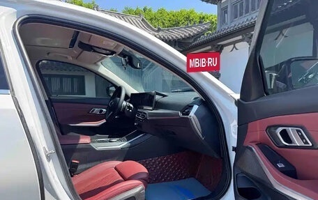 BMW 3 серия, 2023 год, 2 654 000 рублей, 13 фотография