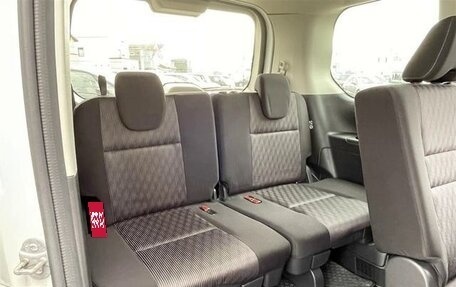 Nissan Serena IV, 2022 год, 1 649 000 рублей, 24 фотография